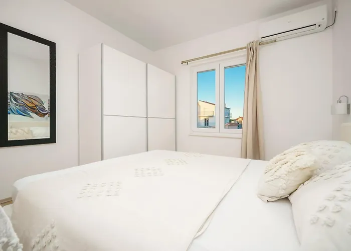 Apartments Tomic