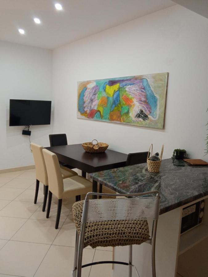 Tomic Apartment *